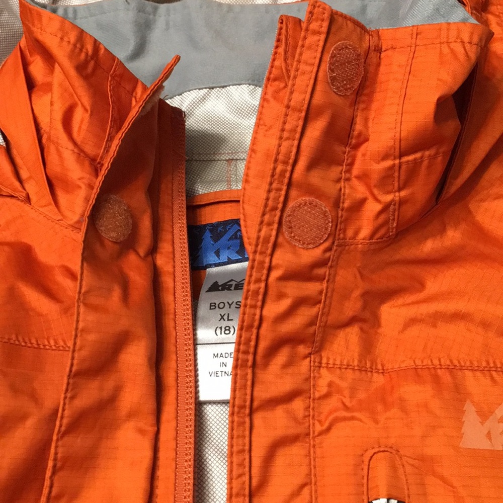 REI Co-op Rainwall Boy’s Rain Jacket - Picture 10 of 12